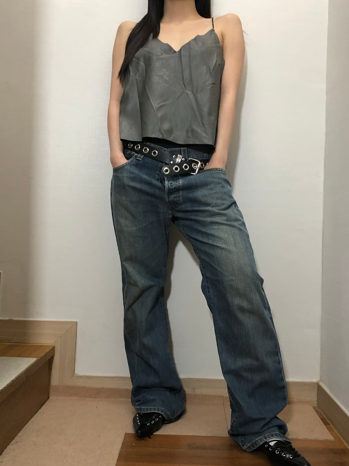 빈티지 그레이 레더 슬리브리스 상품이미지4