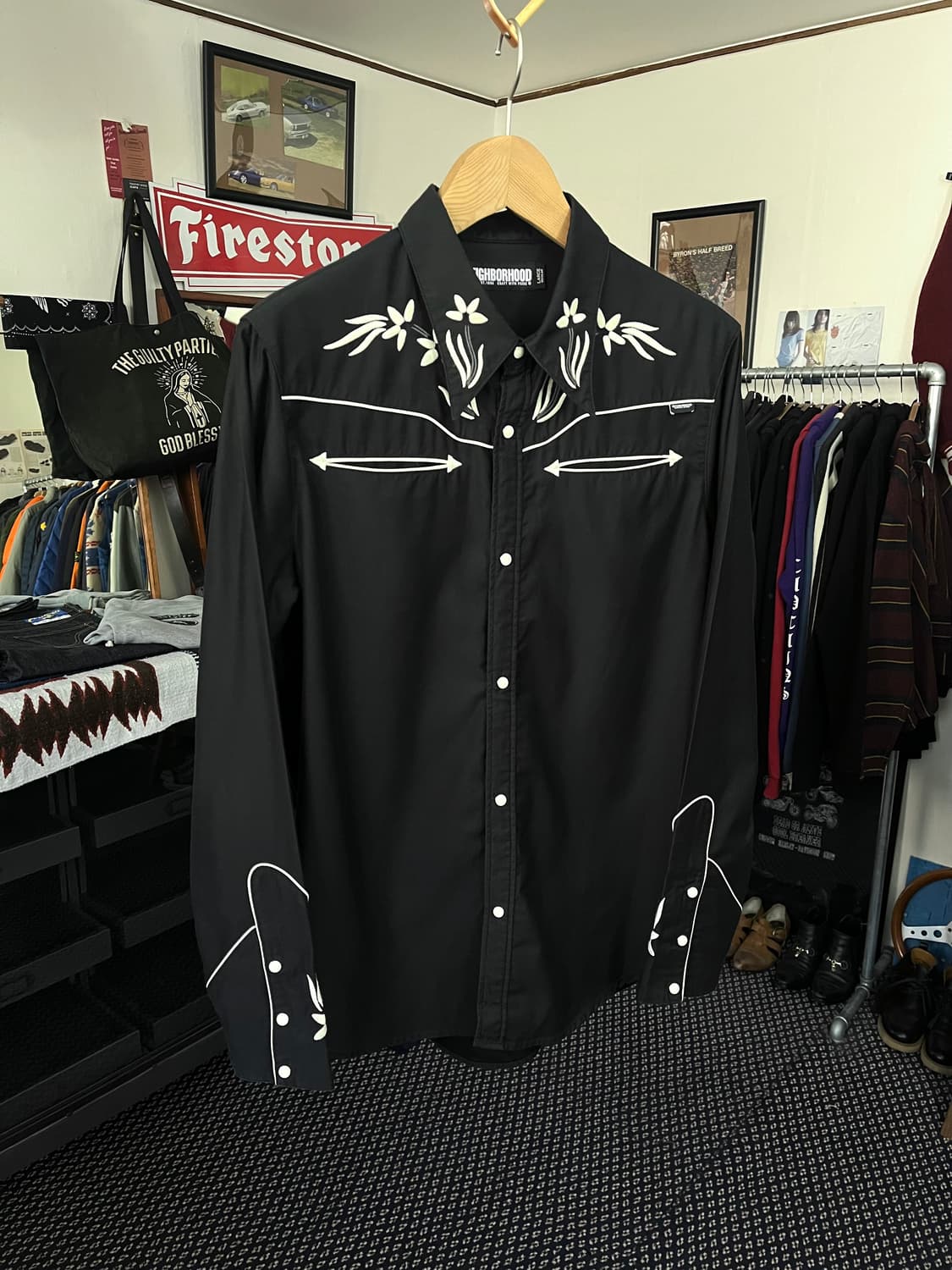 Neighborhood 상품이미지1