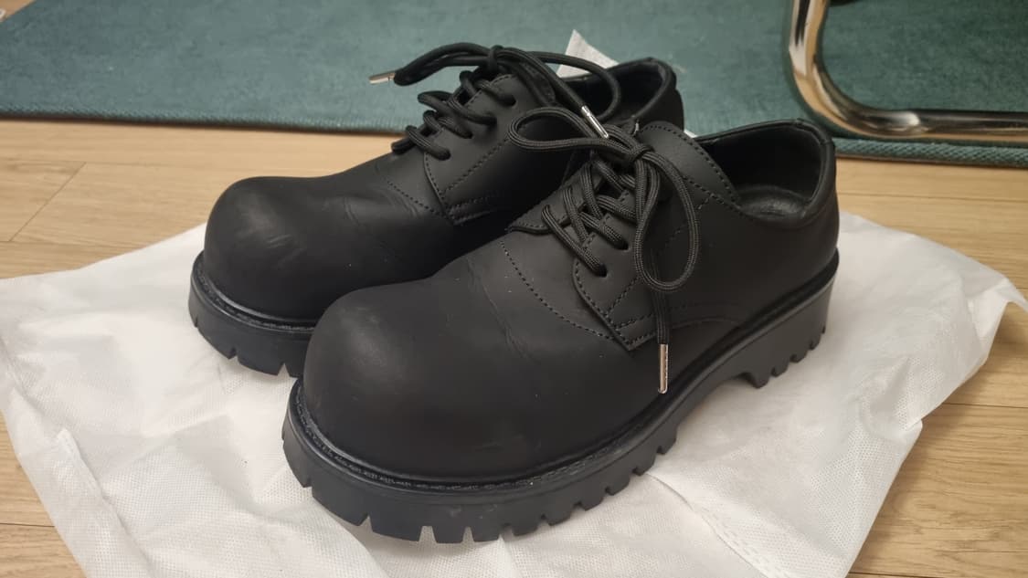 버튼 서울 더비슈즈 상품이미지1