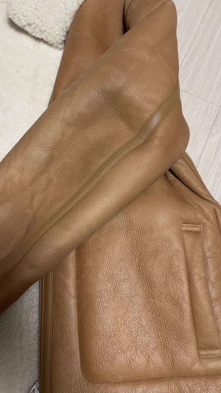 COS 코스 리얼 무스탕 남성 M 사이즈 상품이미지5