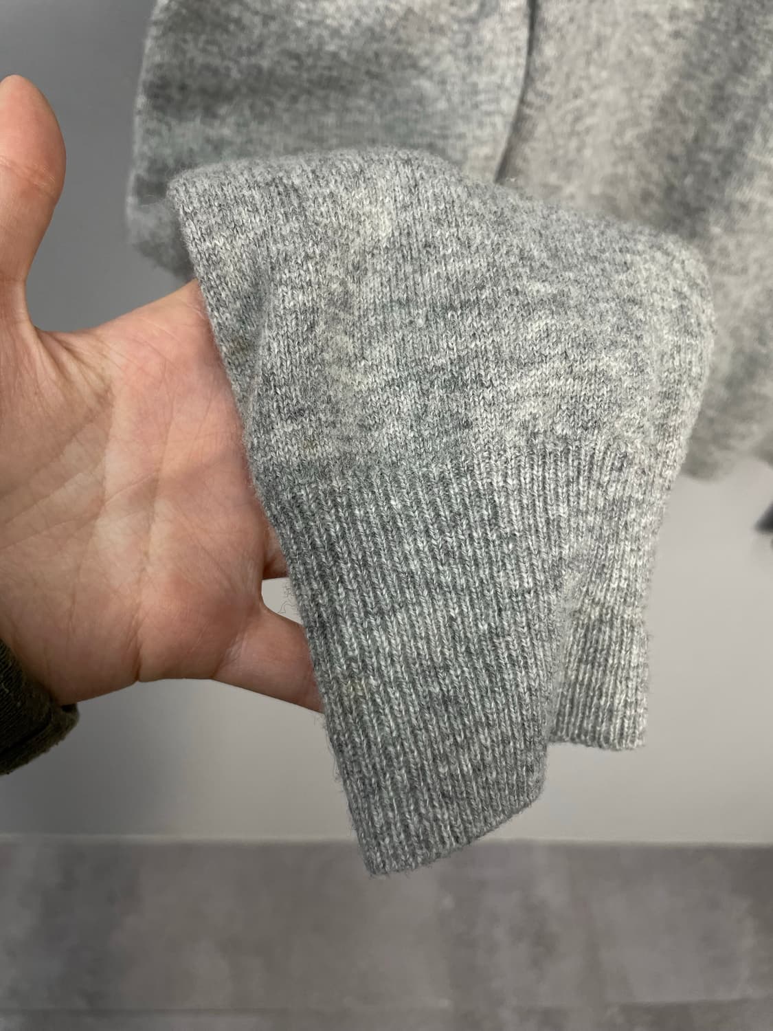 꼼데가르송 화이트 하트와펜 그레이 가디건 H2067 상품이미지10