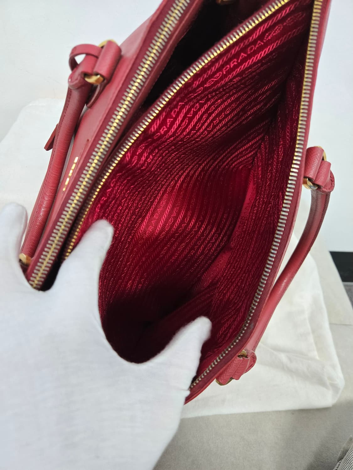 [보증서 정품]프라다 사피아노 토트백 상품이미지1