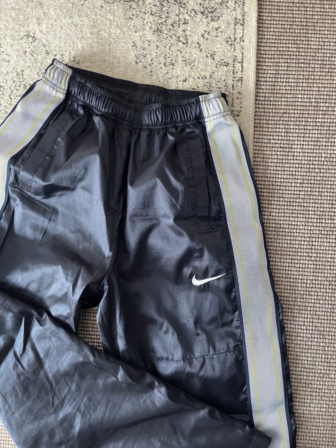 NIKE TRACK PANTS 상품이미지2