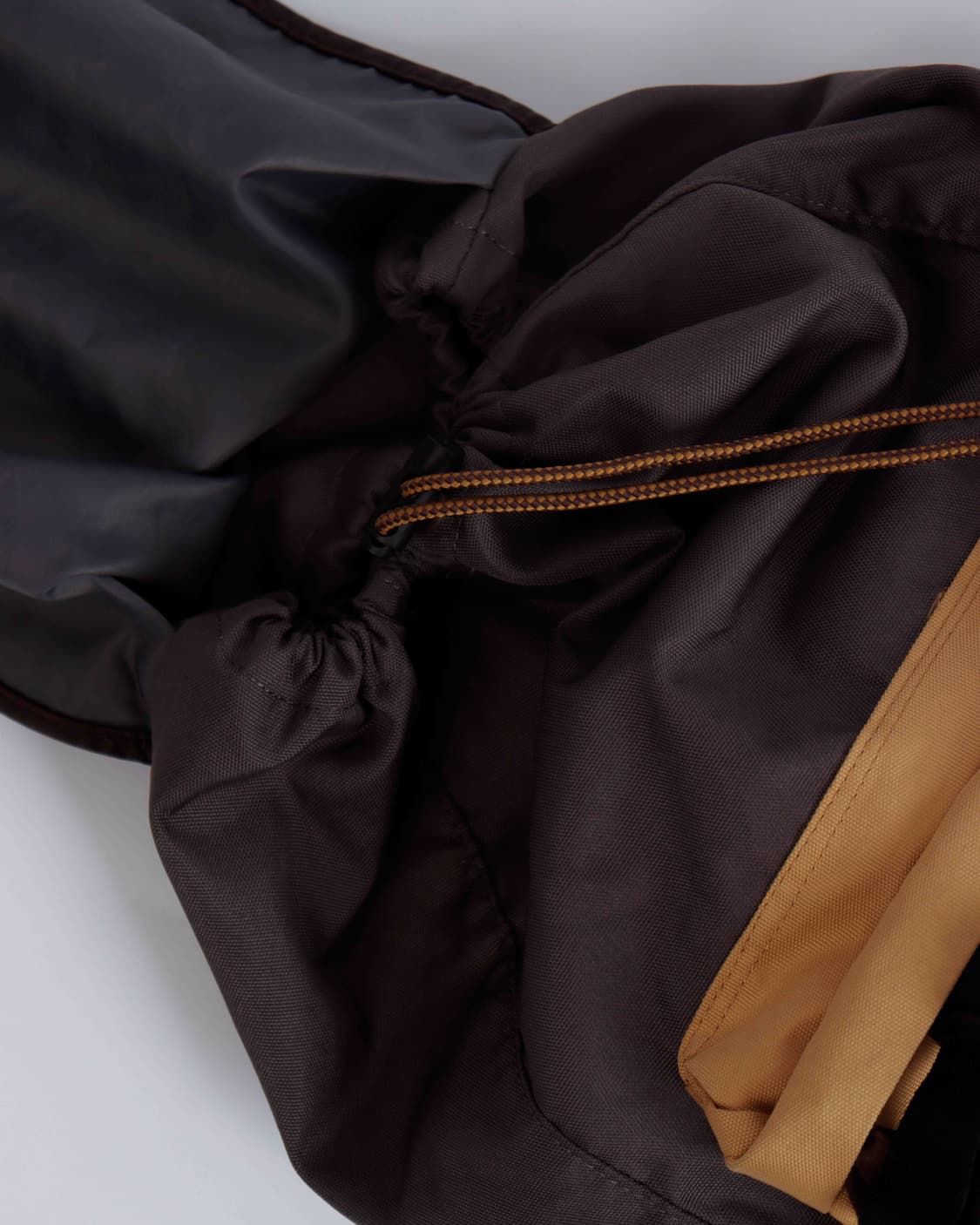 [BEAMS BOY] 빈티지 하이브리드 캠퍼 백팩 상품이미지8