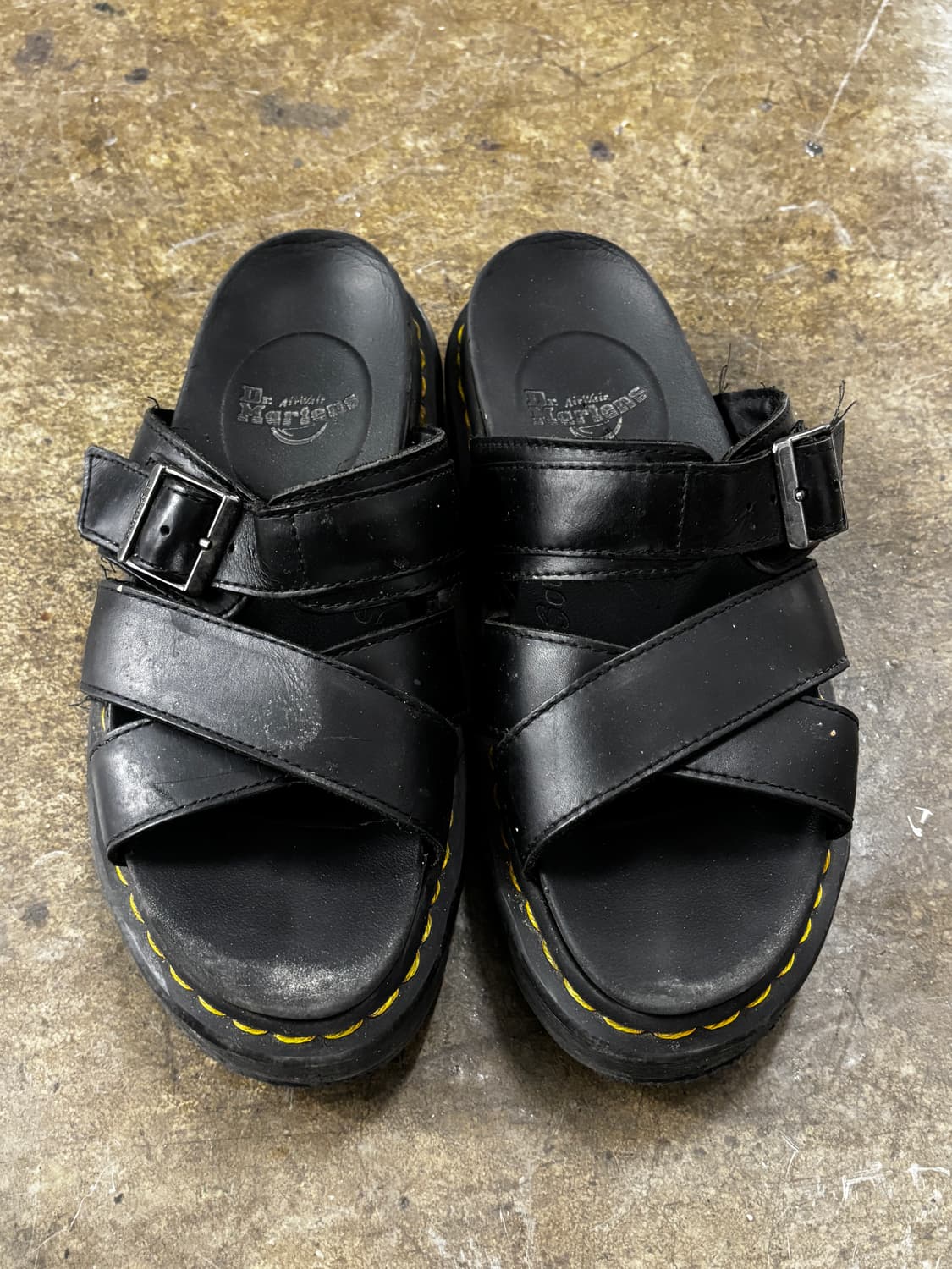 닥터마틴 블랙 레더 버클 샌들 240 상품이미지2