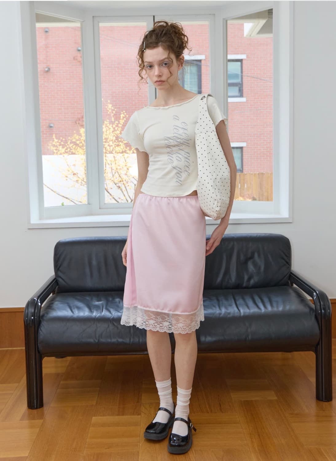 레터리 웨이브 보트넥 티셔츠 아이보리 상품이미지3