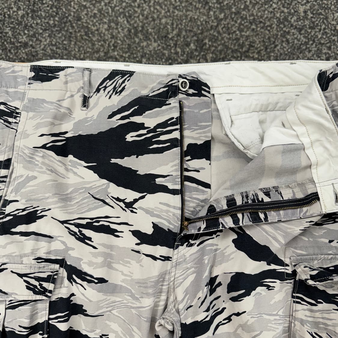 리바이스 빅사이즈 타이거 카모 카고 팬츠 (44) 상품이미지4