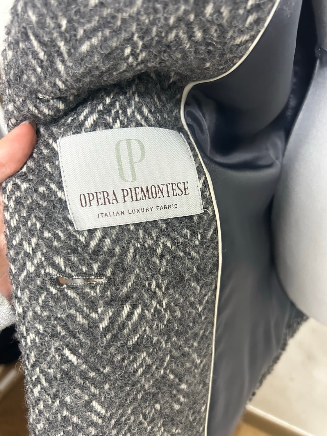 미샤 헤링본 자켓 그레이 색상 -미착용새상품- 상품이미지3