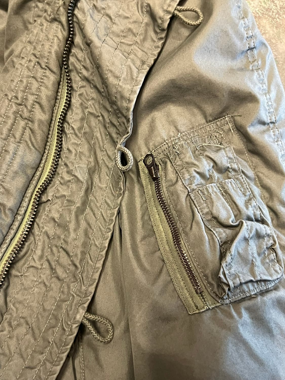 83's [XL] USAF N3B 파카 그린브리어 미군 오리지널 보급 상품이미지3