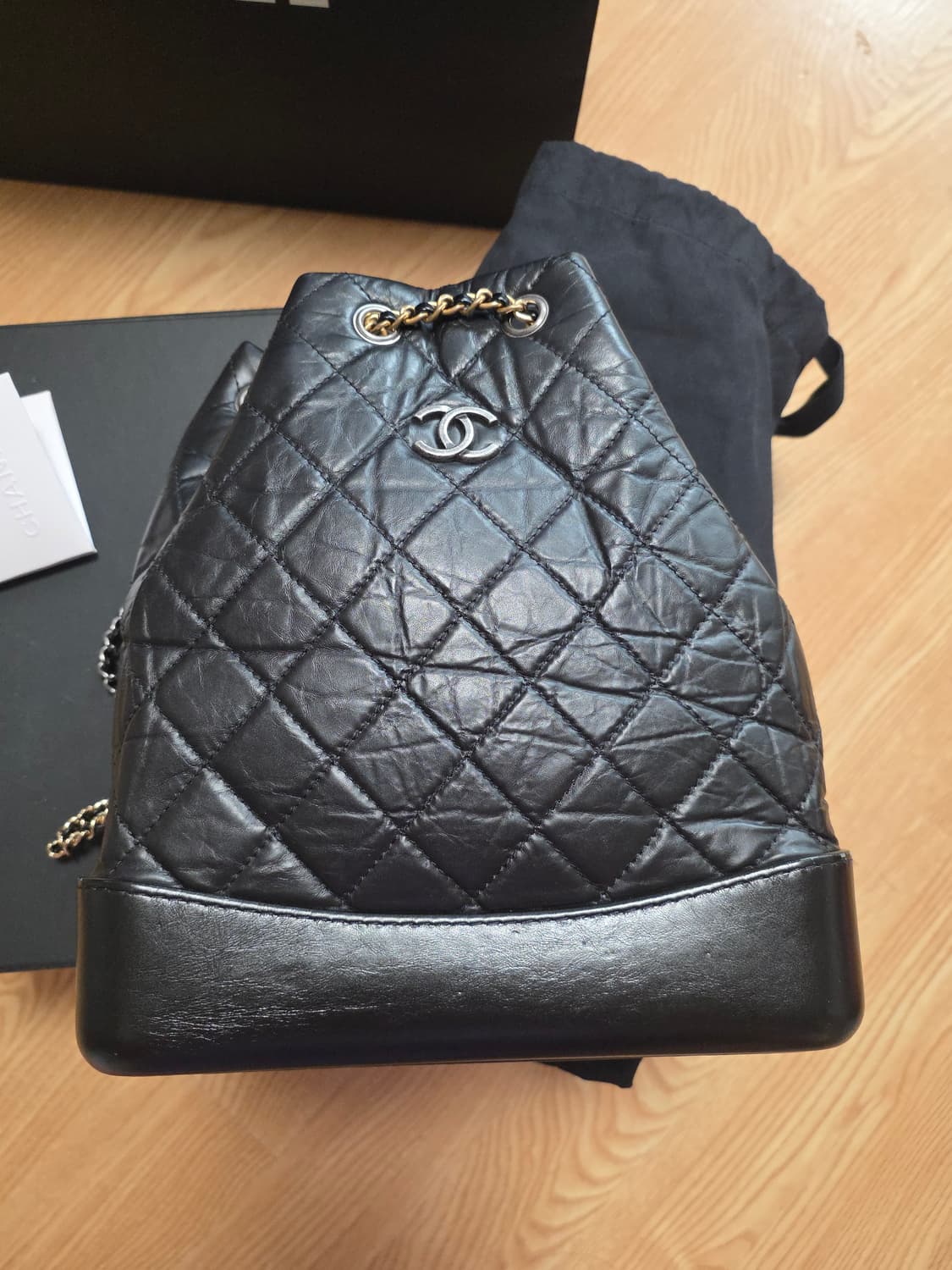 샤넬 가브리엘 백팩 미듐 블랙 상품이미지2