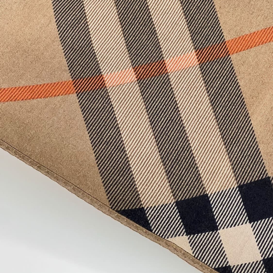 burberry/ 버버리 쁘띠스카프 손수건 상품이미지6