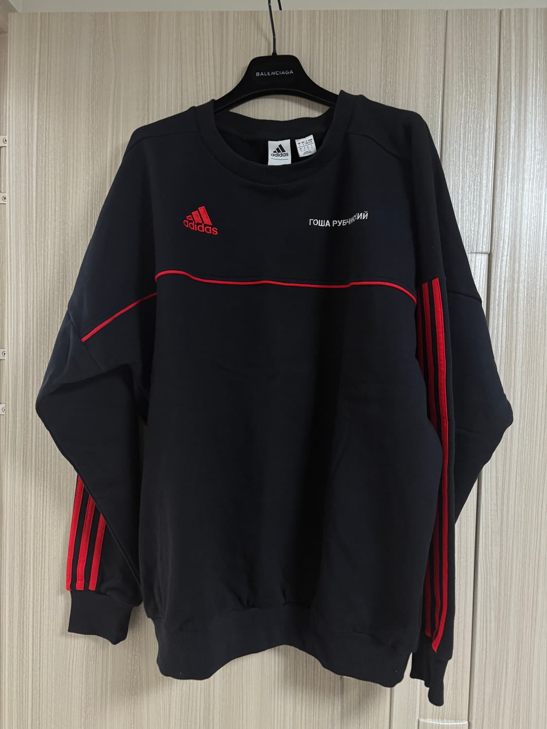 아디다스 X 고샤 루브친스키 17FW 스웻 셋업 상품이미지1