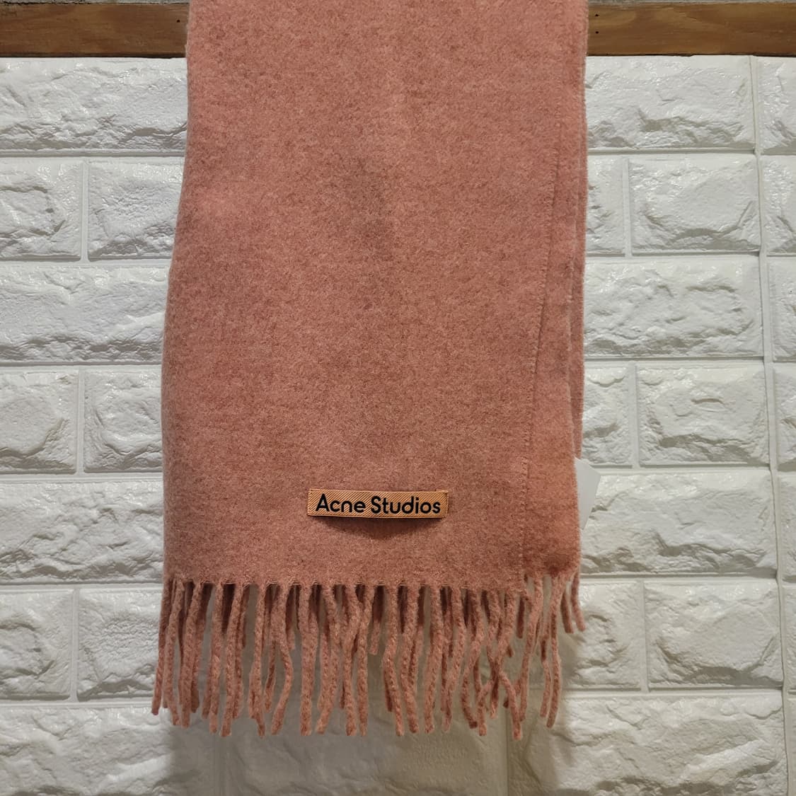 아크네스튜디오 울 프린지 머플러 상품이미지3