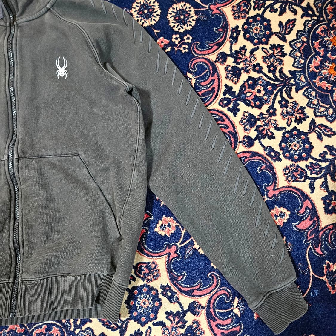 스파이더(SPYDER) 21FW 가먼트 워싱 디테일 자수 후드집업  상품이미지3