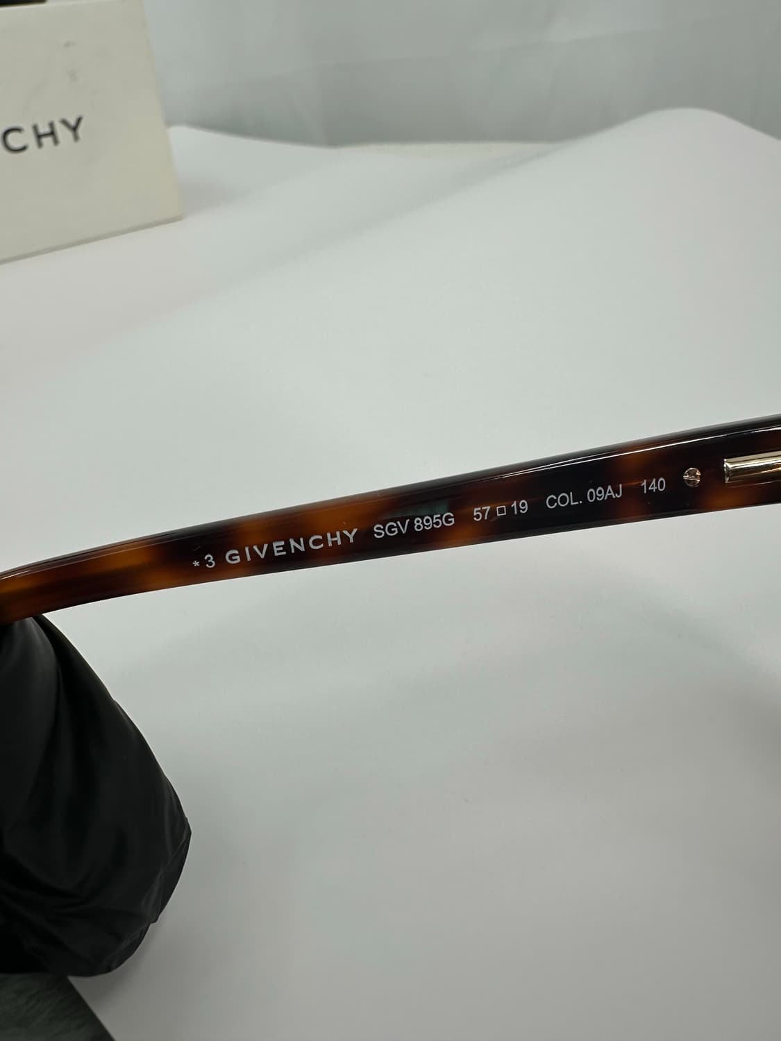 [새상품 무료배송] 정품 지방시 Made in Italy 선글라스 상품이미지8