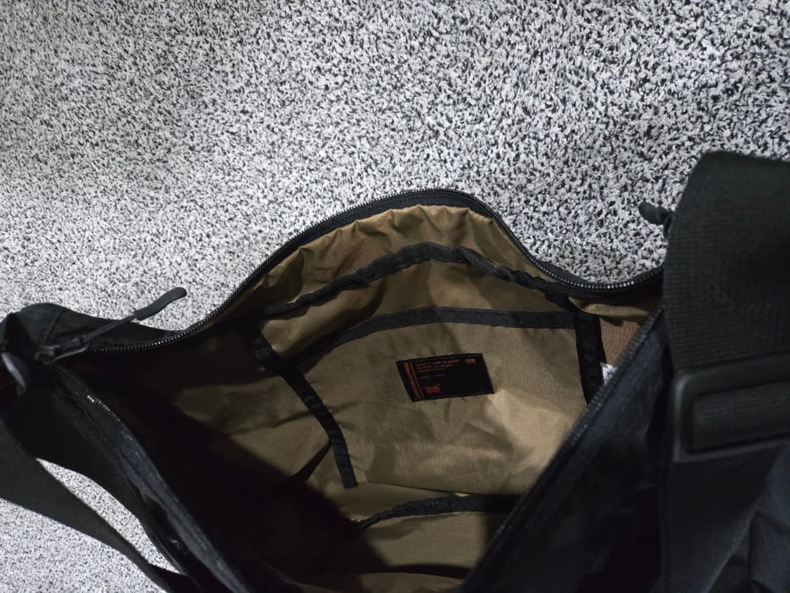 브라운브레스 크로스백 상품이미지5