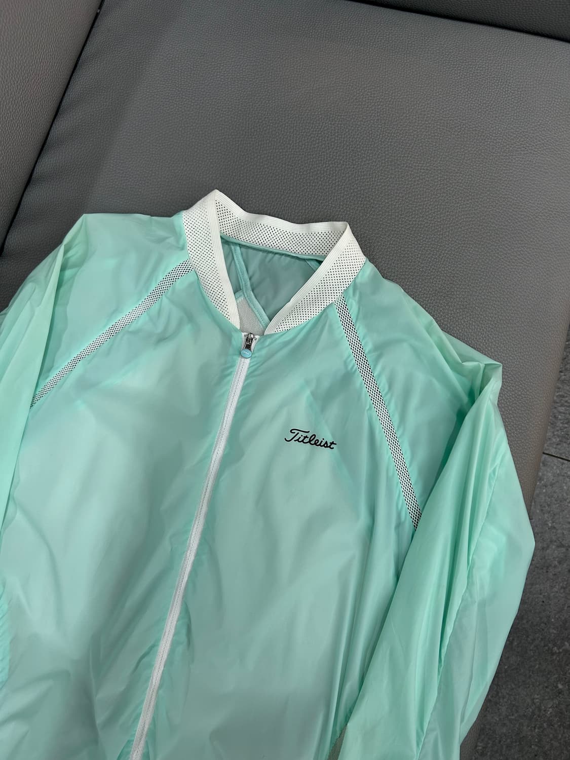 타이틀리스트 여성 스윙 바람막이 자켓(M/90) 상품이미지3