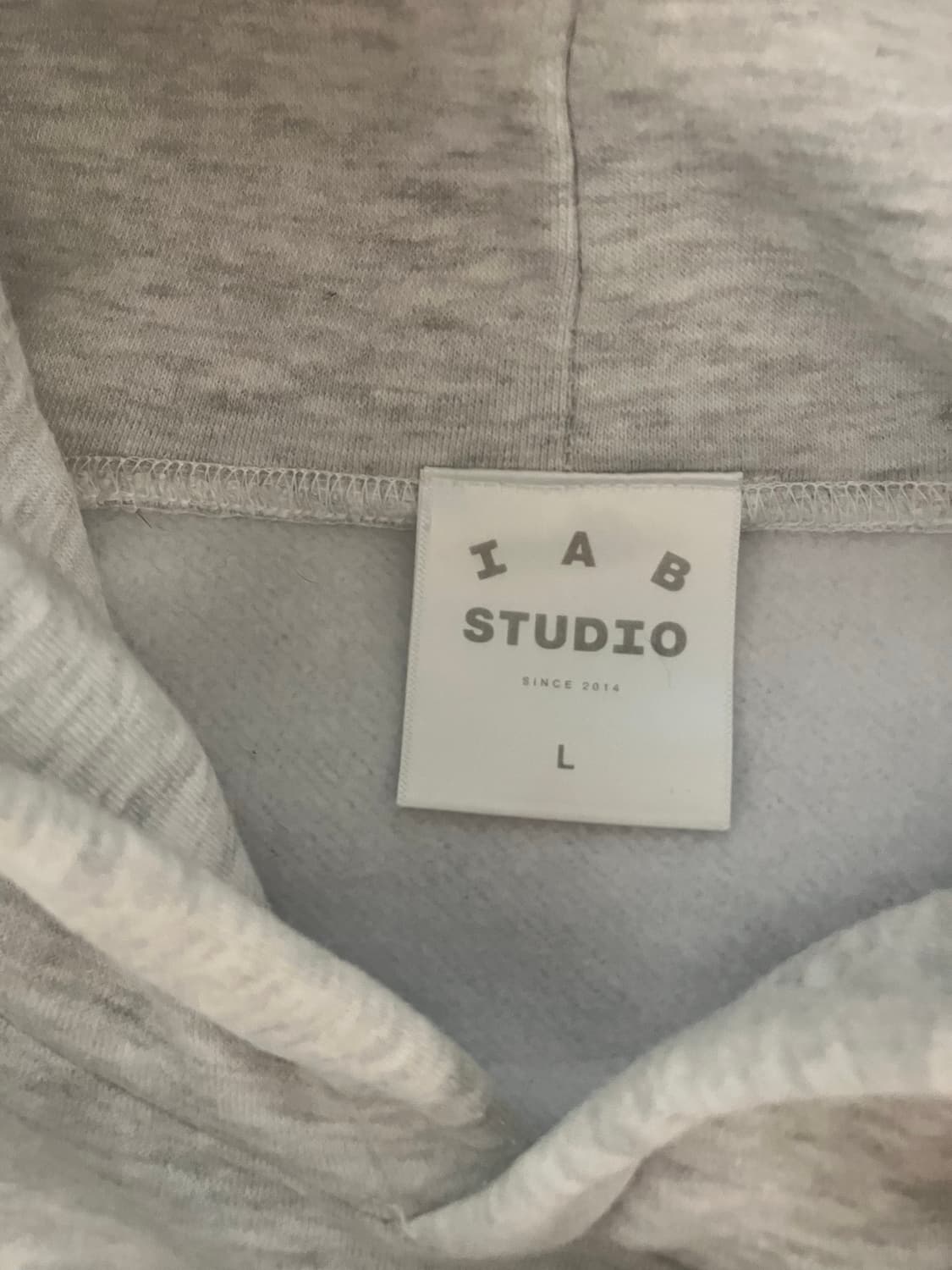 아이앱 스튜디오 후드티 L 라이트 그레이 팝니다. 상품이미지5