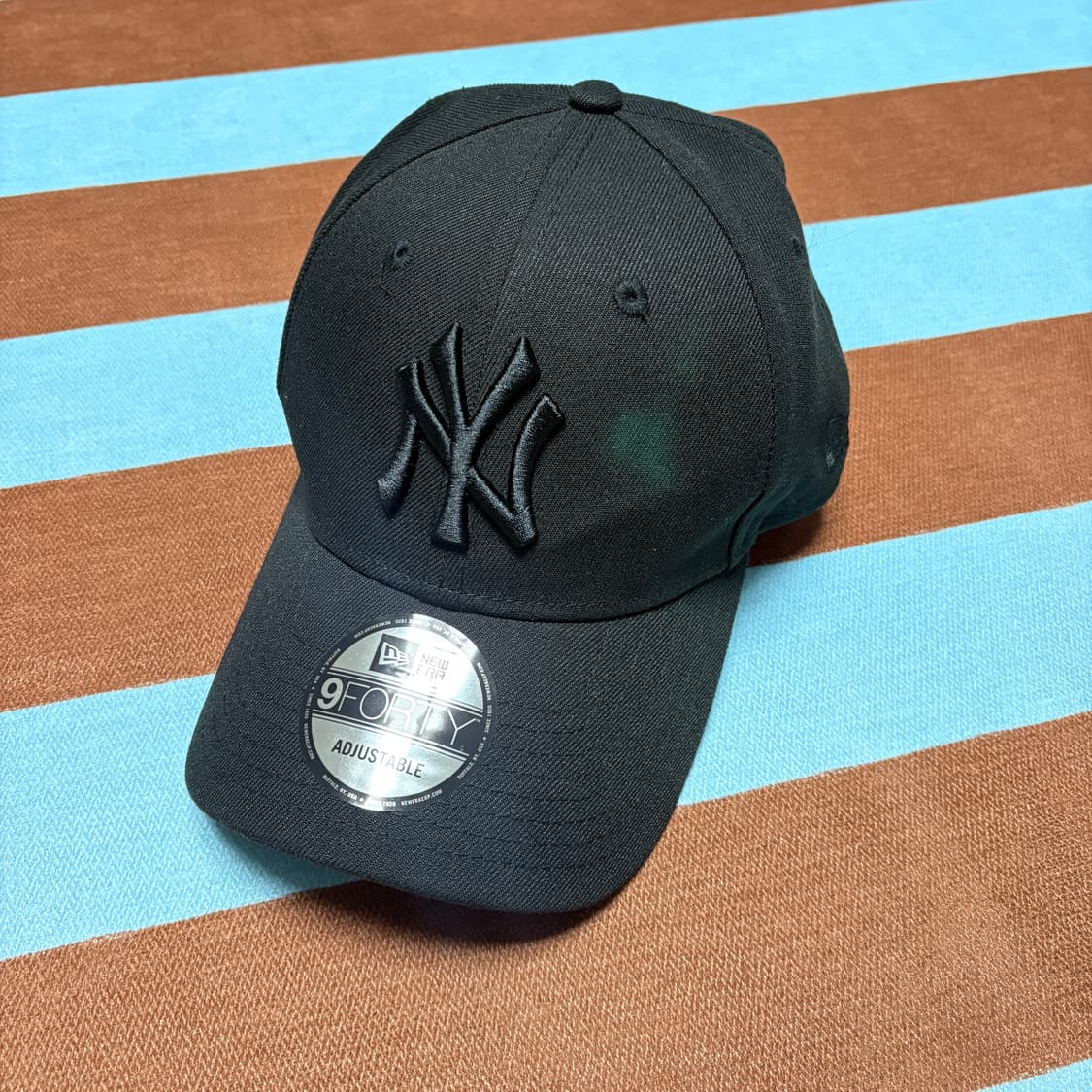 NEW ERA MLB 블랙 온 블랙 뉴욕 양키스 볼캡 상품이미지2