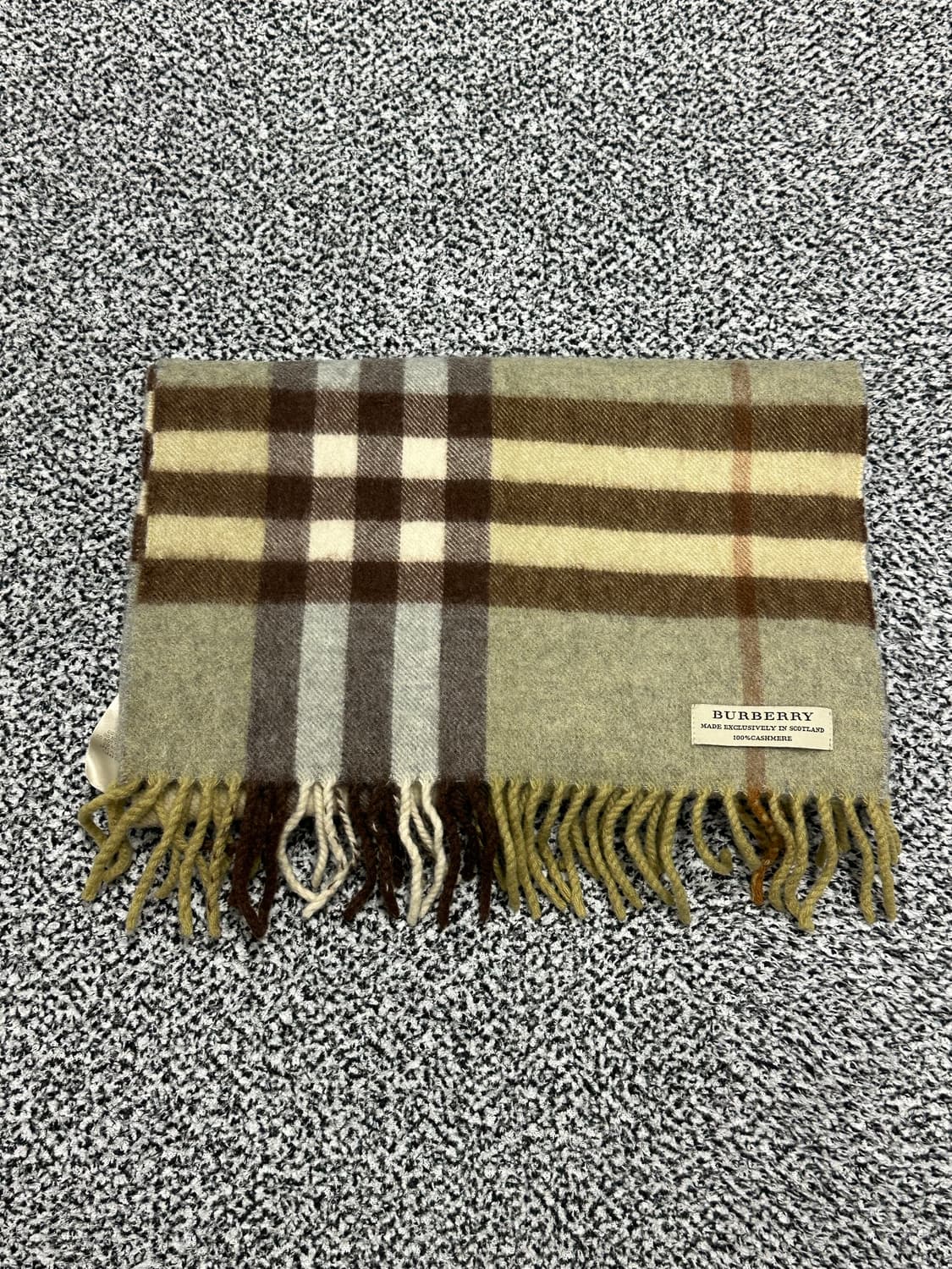 버버리 캐시미어 신형 머플러 상품이미지1