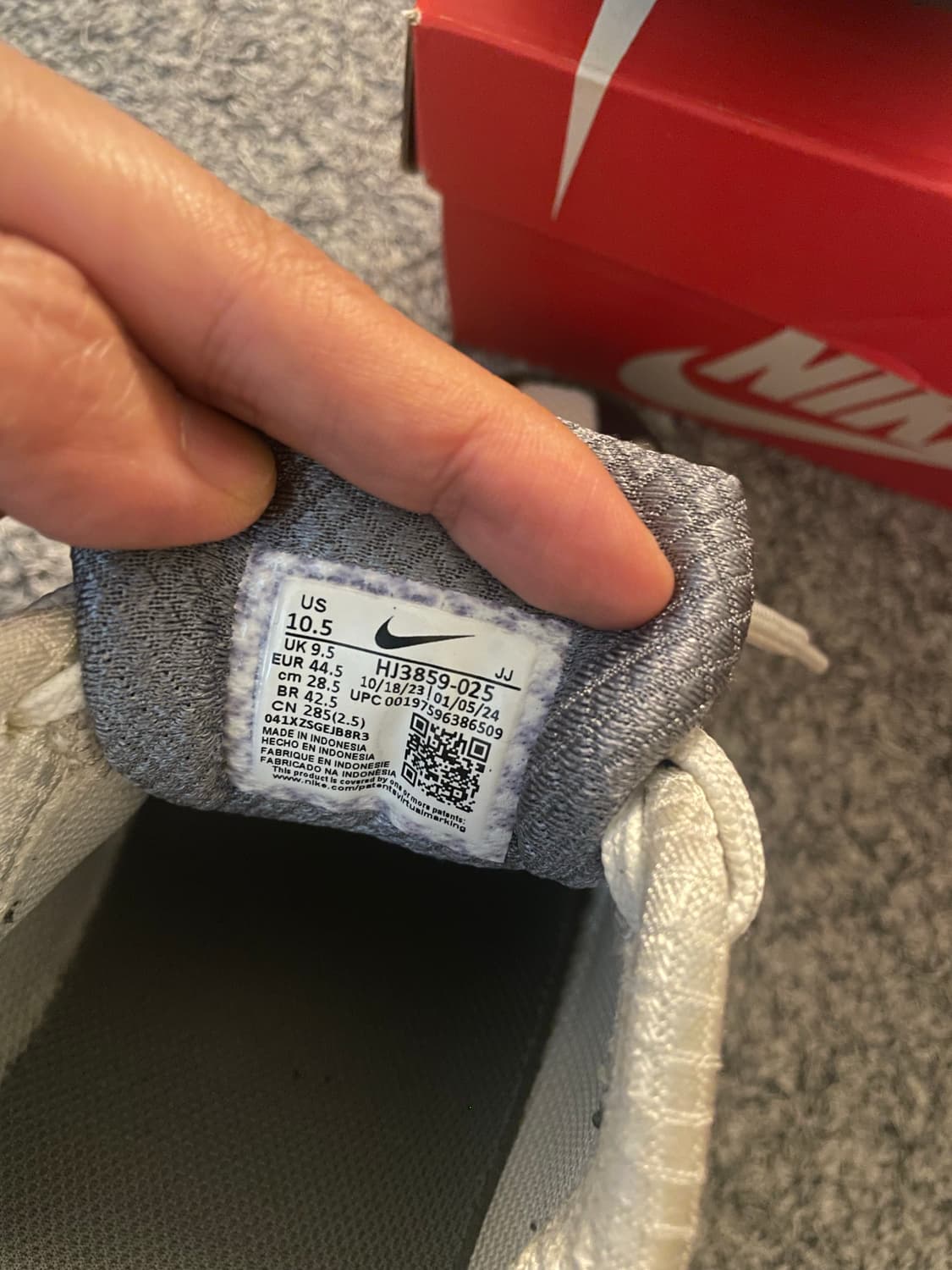 나이키 줌 보메로 5  285mm 상품이미지7