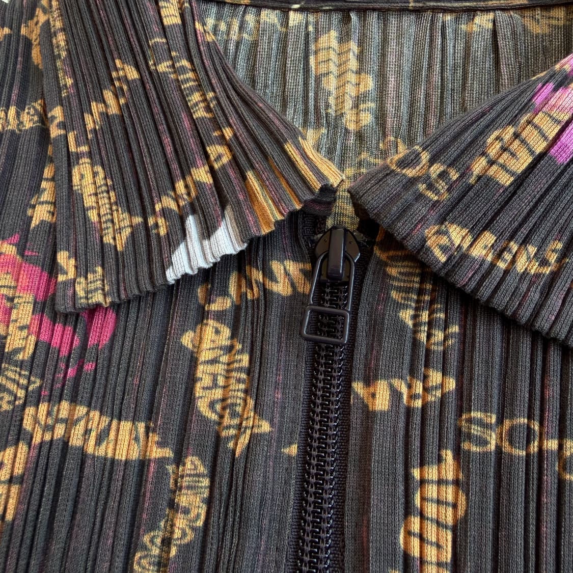 플리츠 플리즈 그래픽 플리츠 자켓 상품이미지6