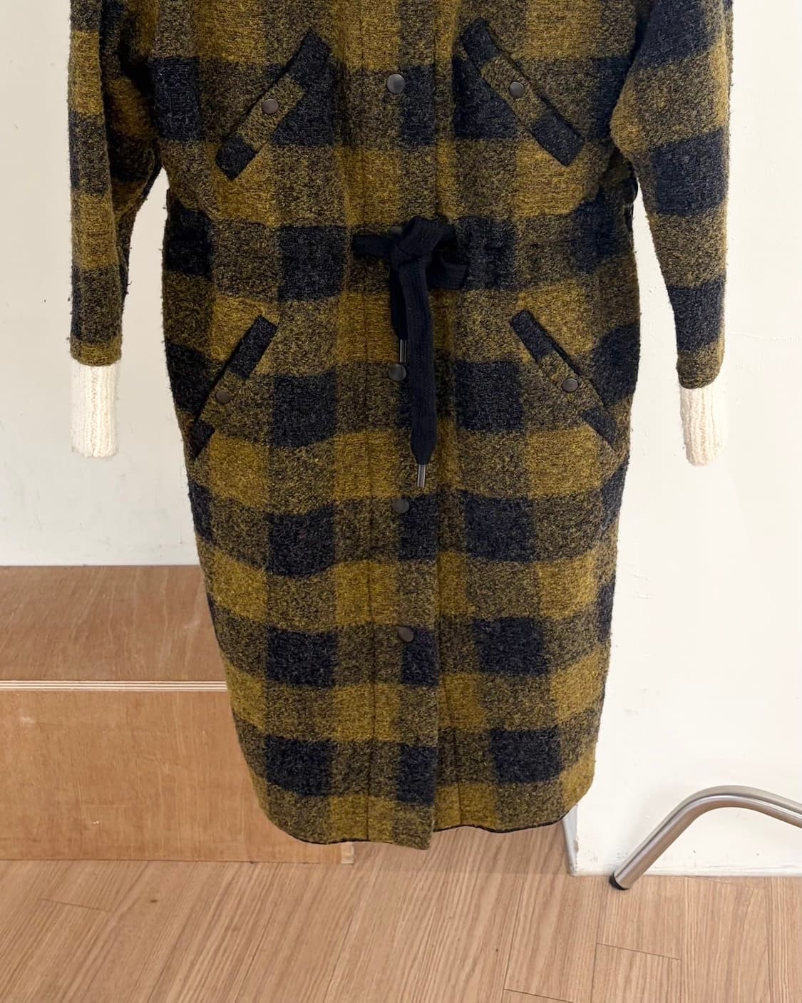 이자벨마랑 에뚜왈 딥옐로우 체크 울 롱 코트  상품이미지5