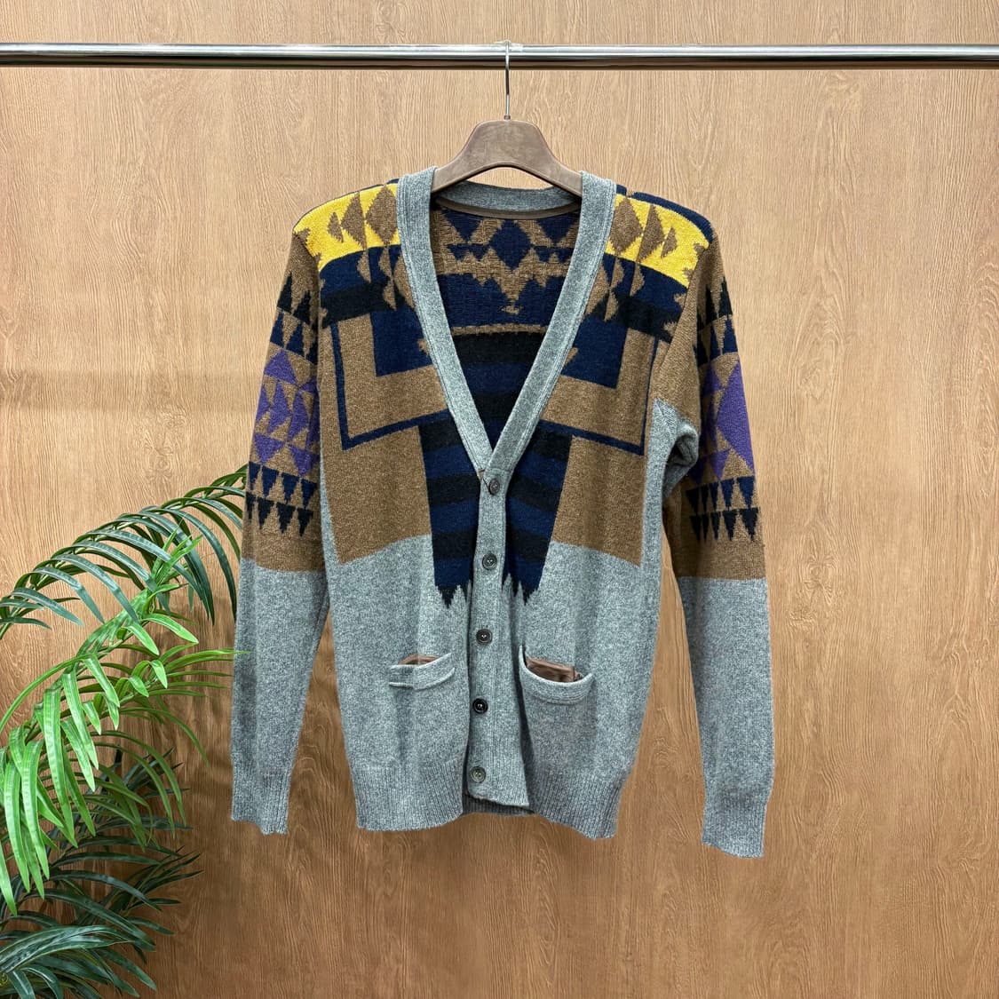 사카이 브이넥 긴팔 울 블렌드 가디건 보헤미안 기하학 패턴 디테일 그레이 상품이미지1