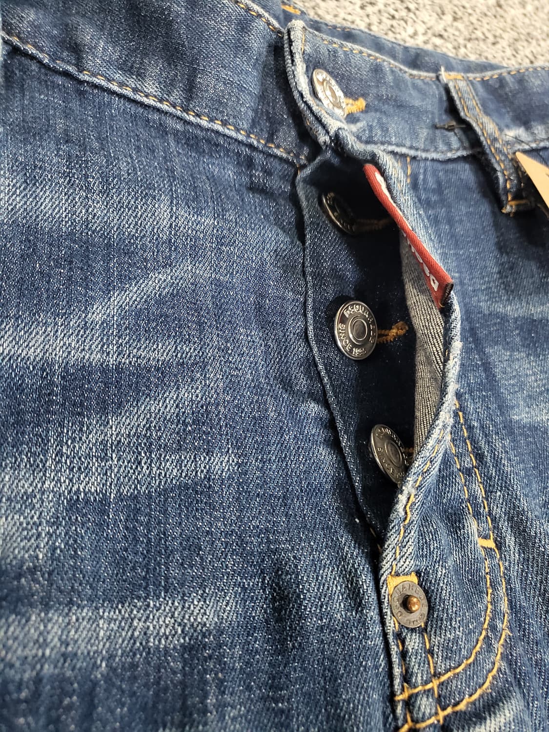 디스퀘어드 투(DSQUARED2) 데님 반바지 상품이미지4