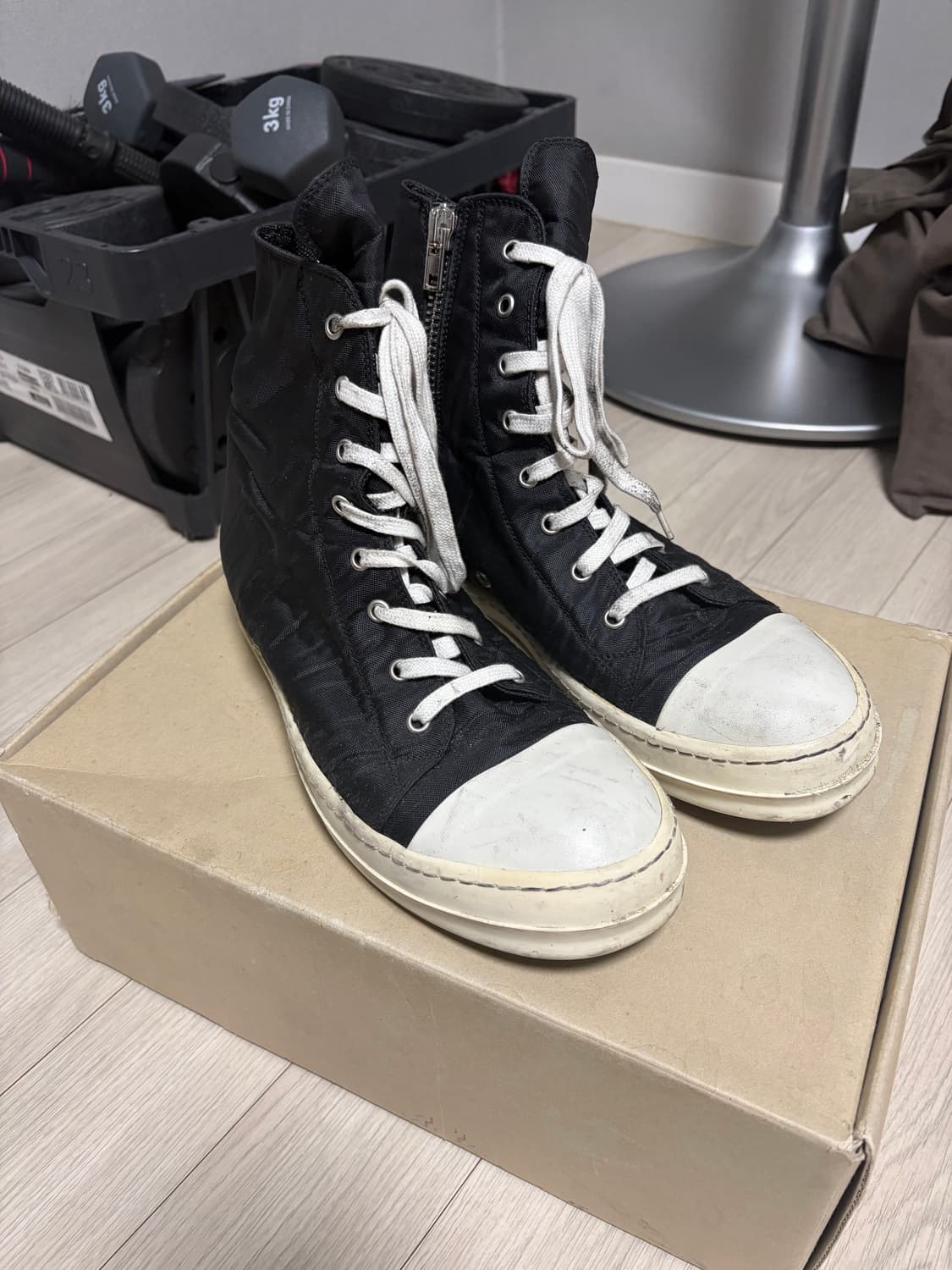 릭오웬스 다크쉐도우 나일론 라몬즈 40.5 상품이미지1