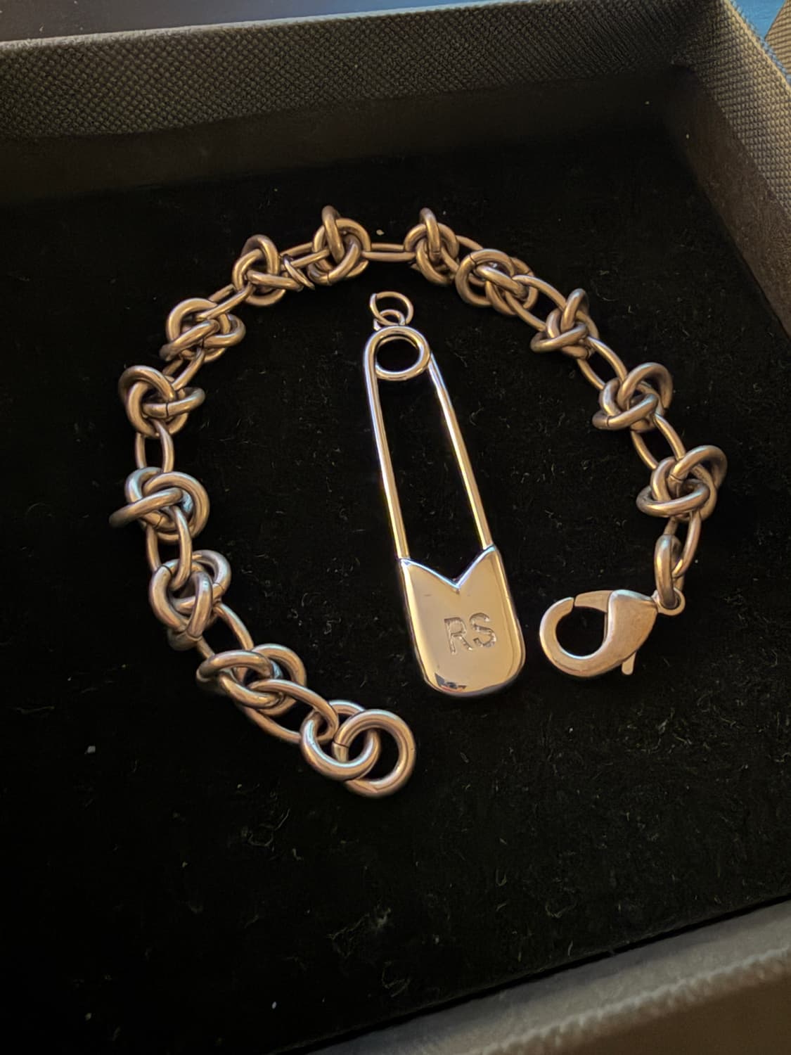 라프 시몬스 세이프티 핀 노트 체인 팔찌 상품이미지2