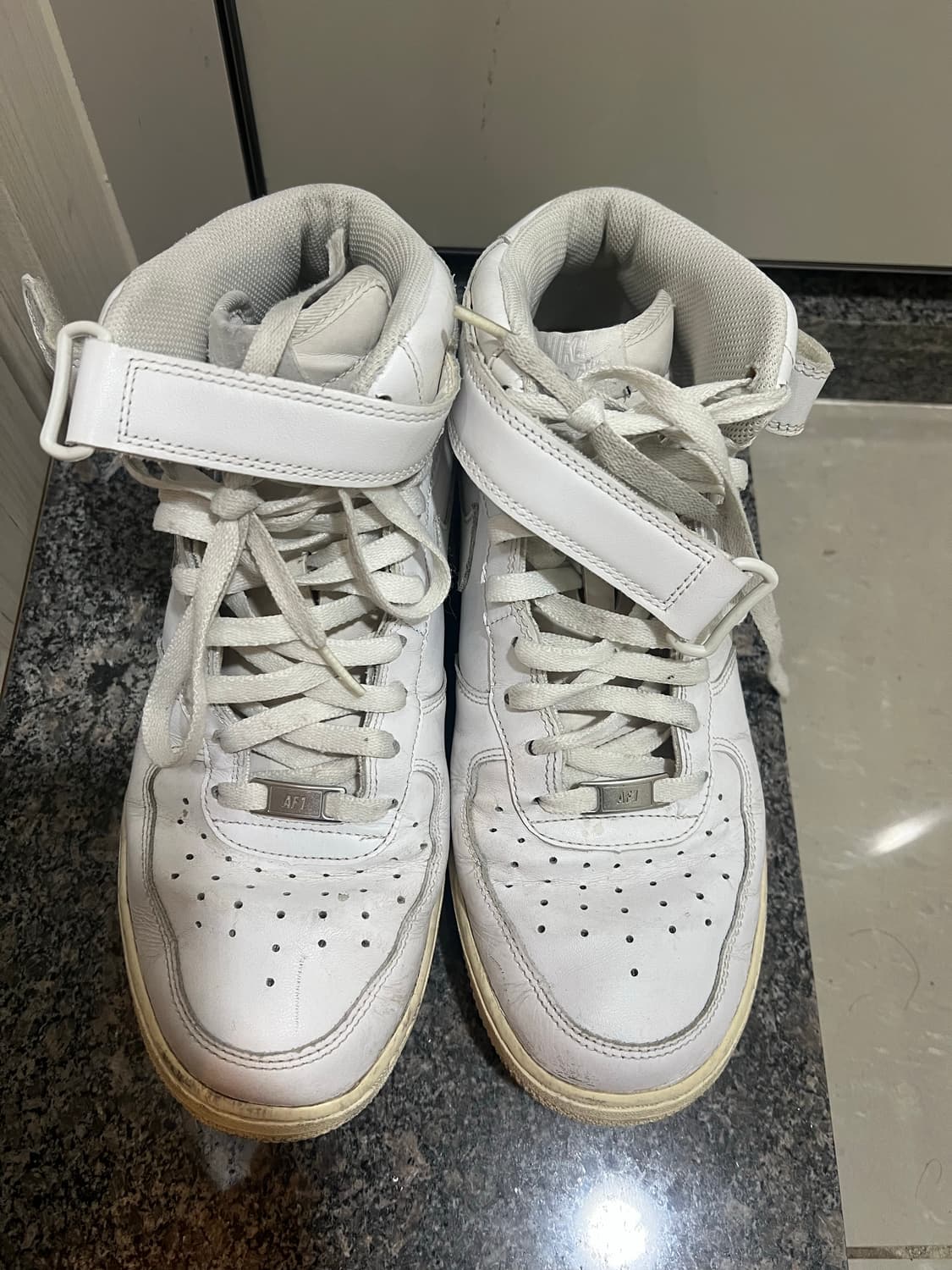 나이키 에어포스 미드 화이트 280 상품이미지1