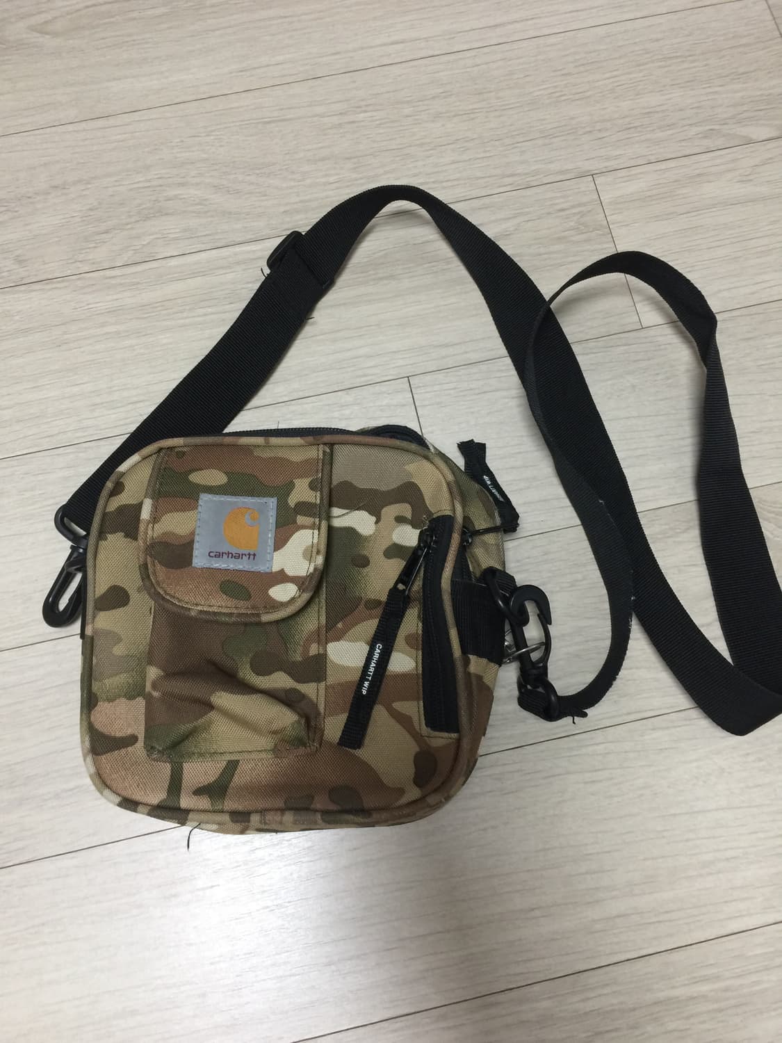 빈티지 칼하트 윕 밀리터리 카모 미니 크로스백 상품이미지1
