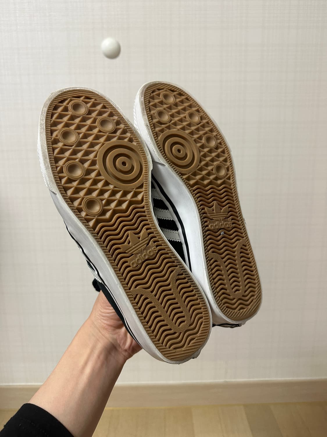 아디다스 니짜 코어 블랙 클라우드 화이트 250 상품이미지6