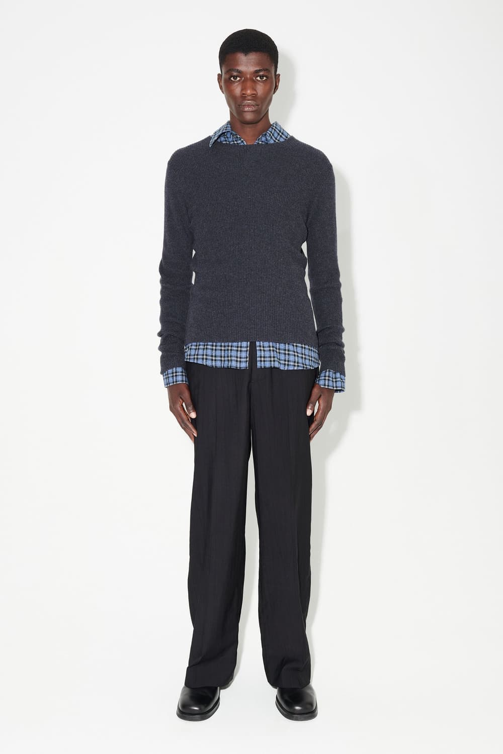 아워레가시 컴팩트 라운드넥 니트 챠콜 48(95-100) 상품이미지1