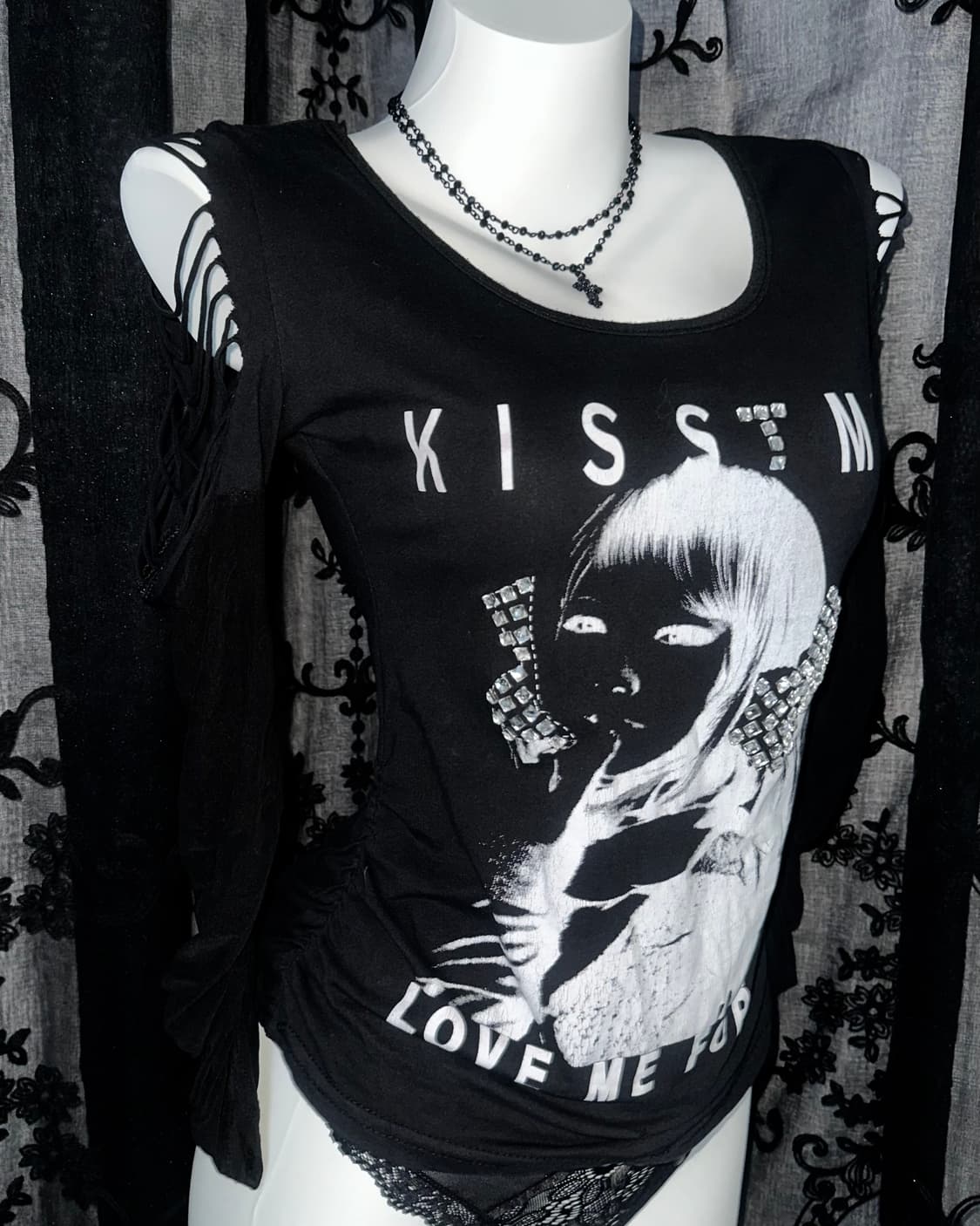 black cut-out graphic long sleeve t-shir 상품이미지2