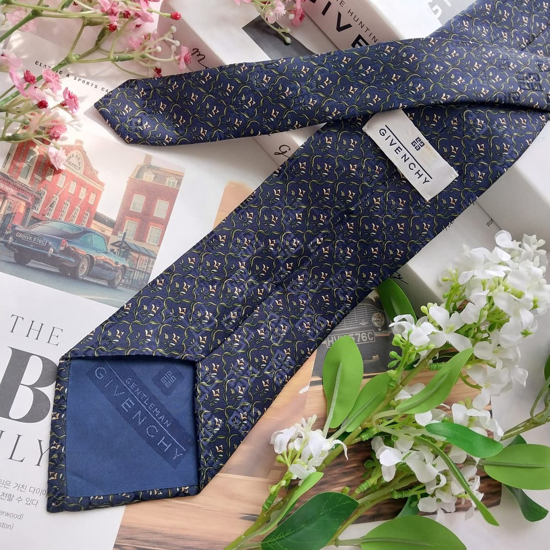 지방시 실크 네이비 빅로고 패턴 넥타이 9.7cm A+등급 K2452
 상품이미지3