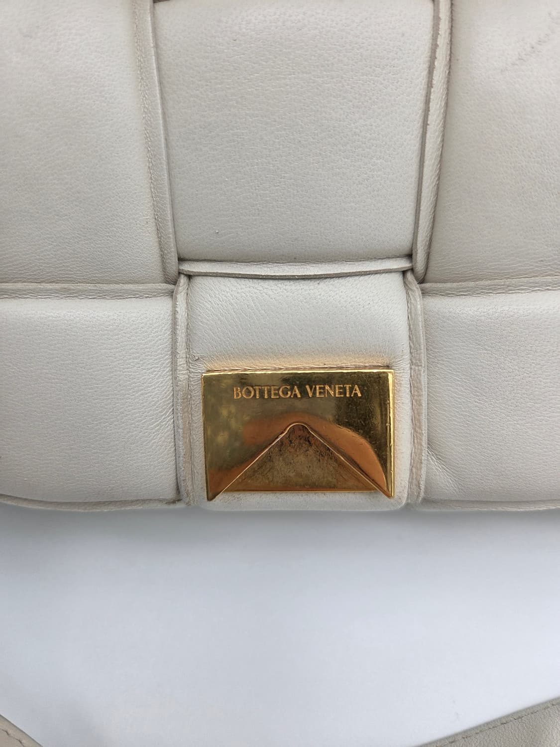 보테가베네타 패딩 카세트백 상품이미지7