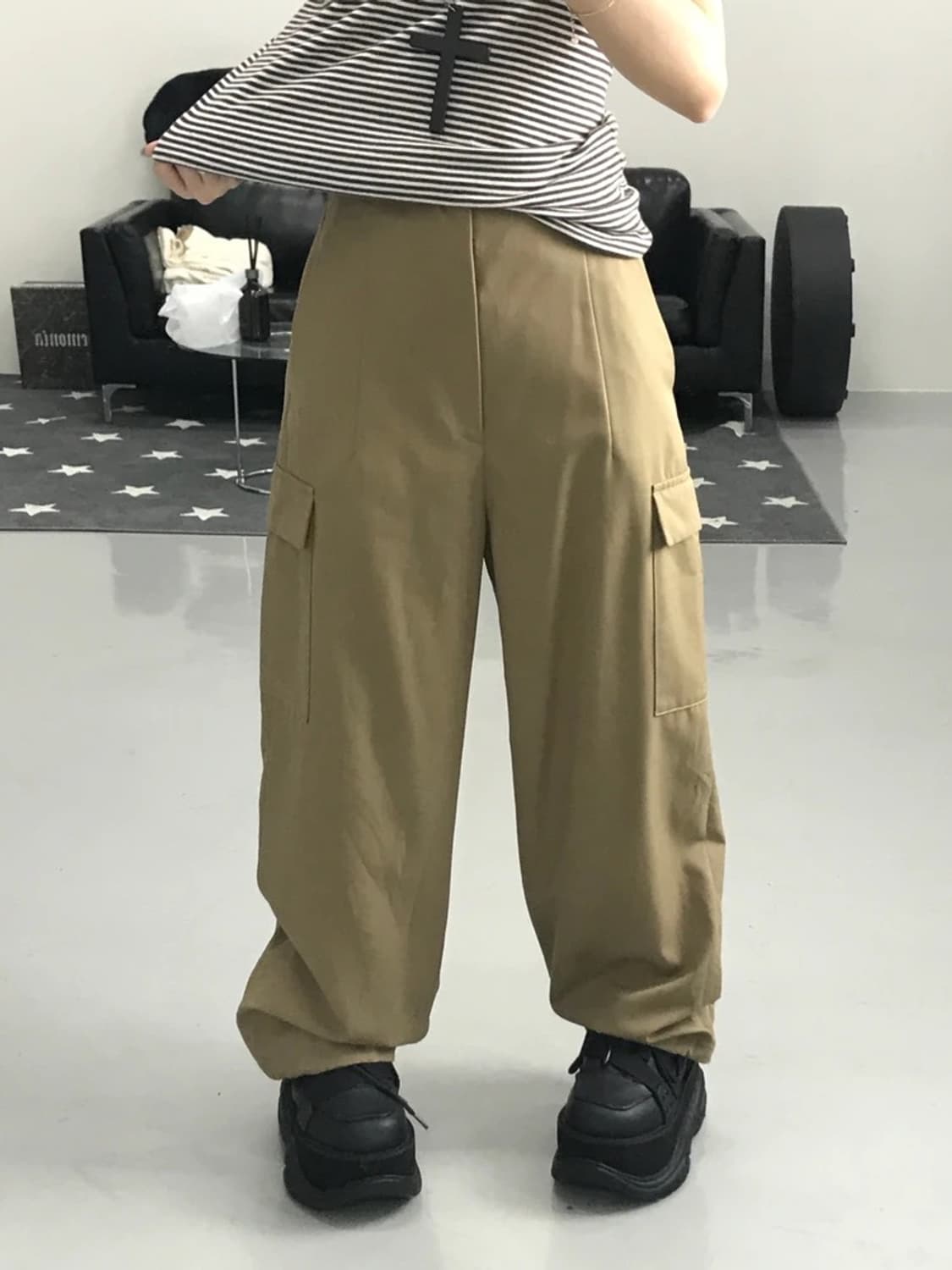 유나이티드에로우즈 베이지 팬츠 상품이미지1