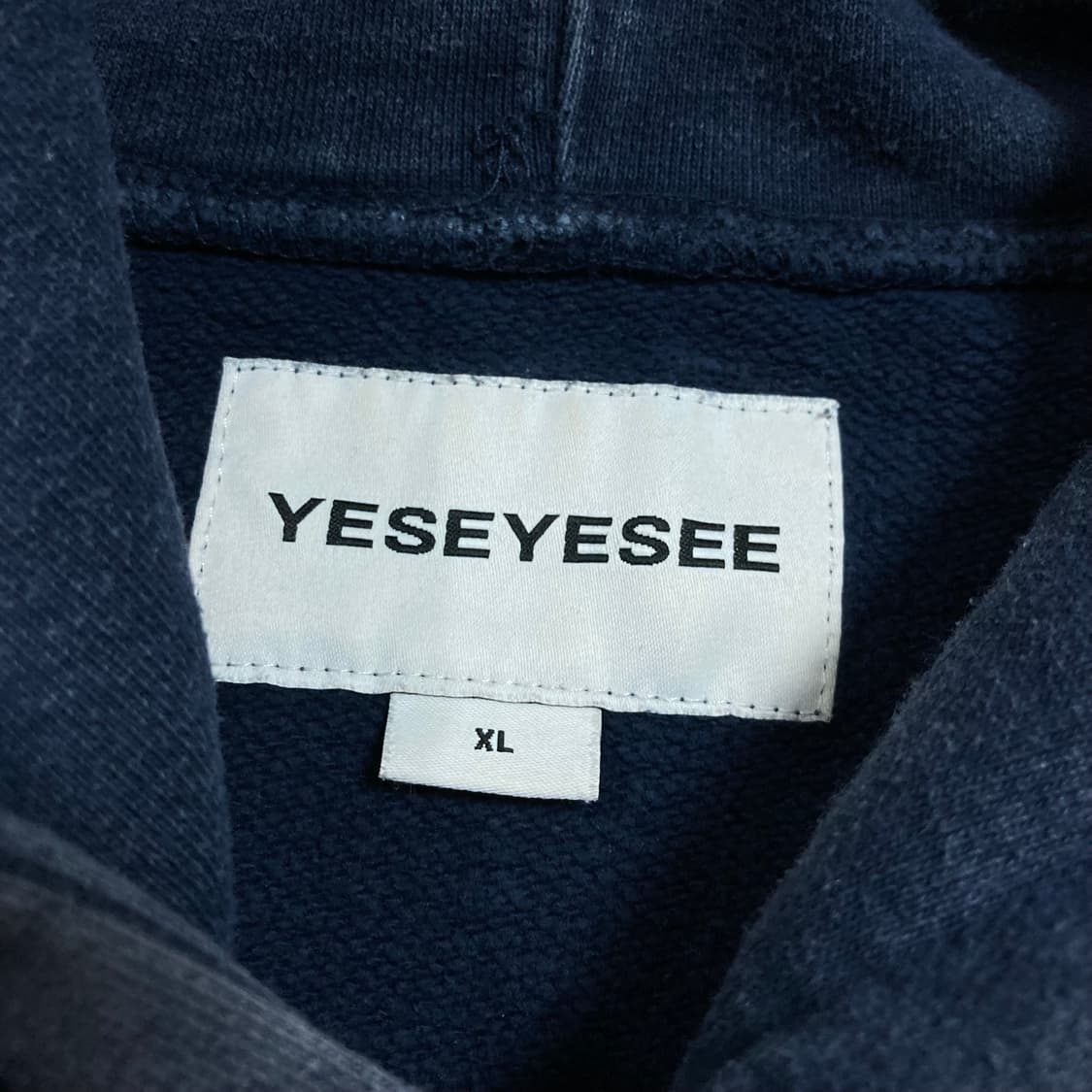 예스아이씨 스펠아웃 네이비 후드티 상품이미지3