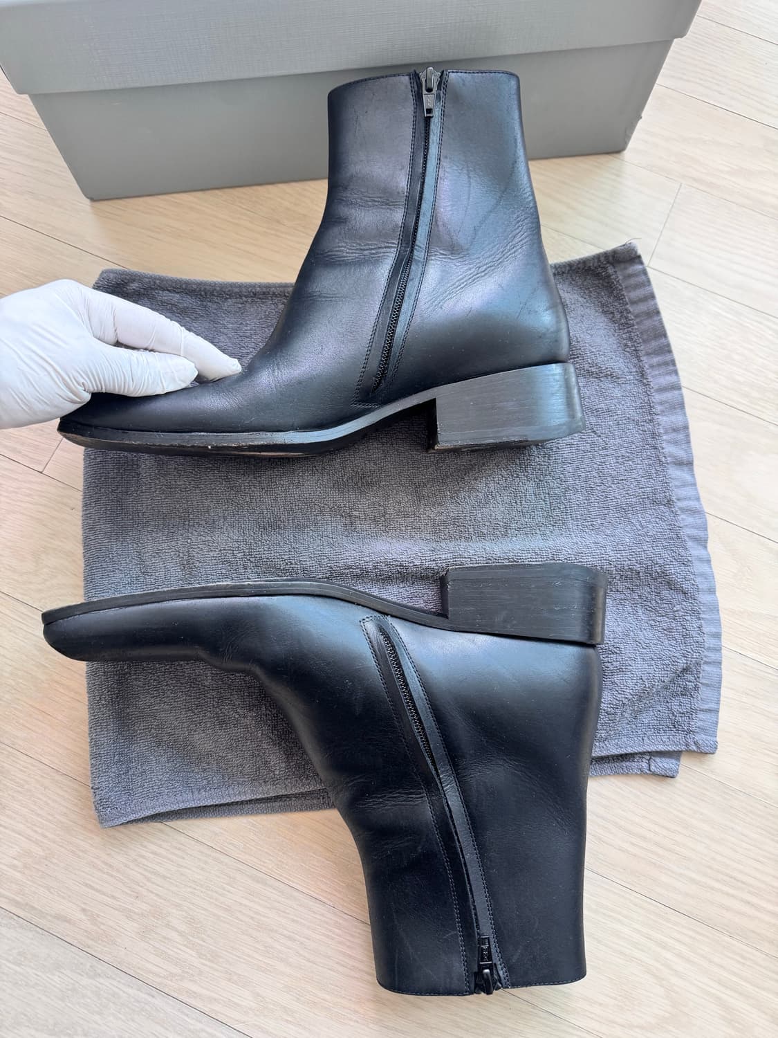 발렌시아가 블랙 워크 스퀘어토 가죽 앵클 부츠 상품이미지5