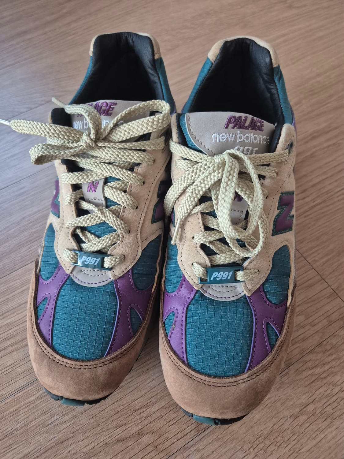 뉴발란스x팔라스 991 판매합니다 상품이미지1