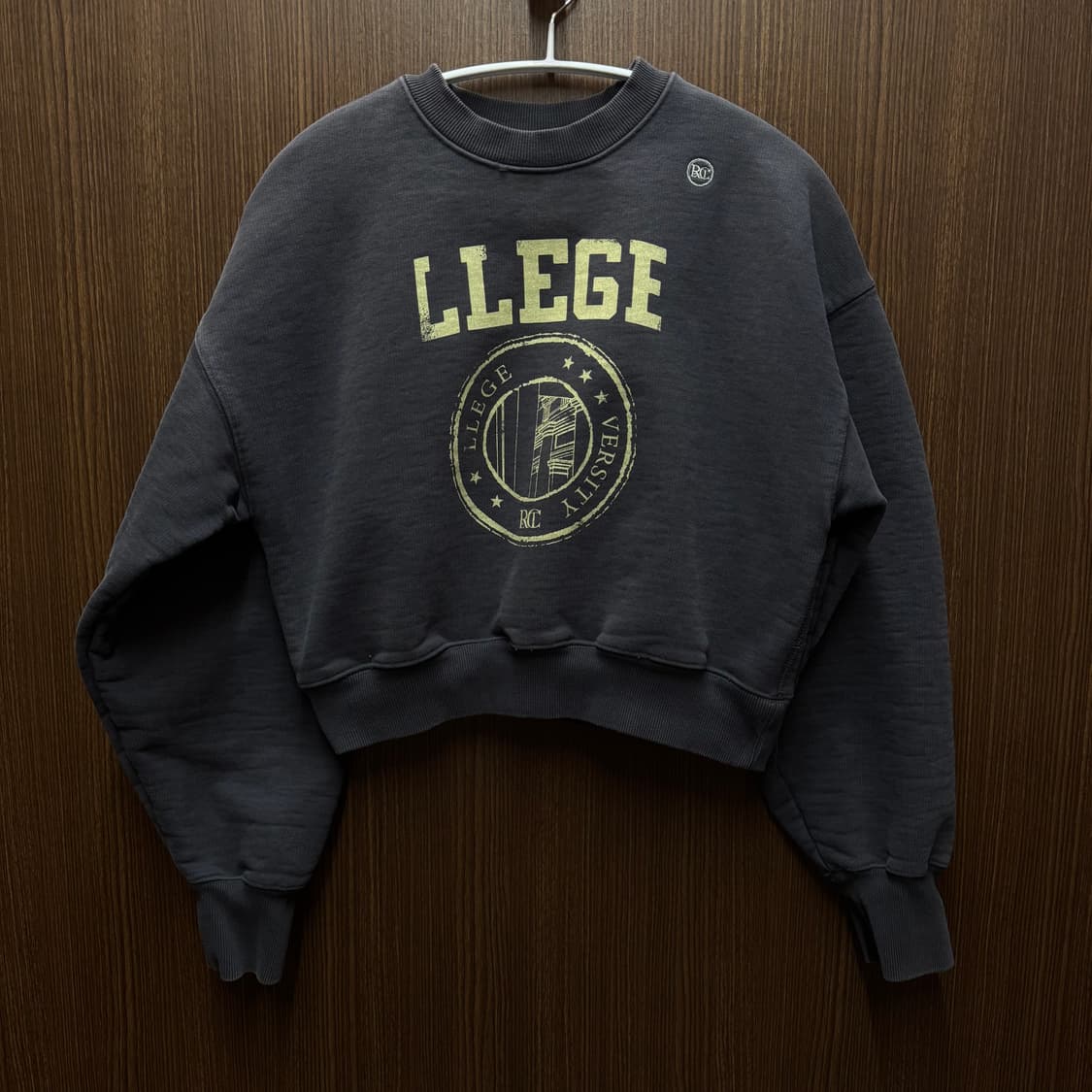 렉토 크롭 맨투맨  상품이미지1