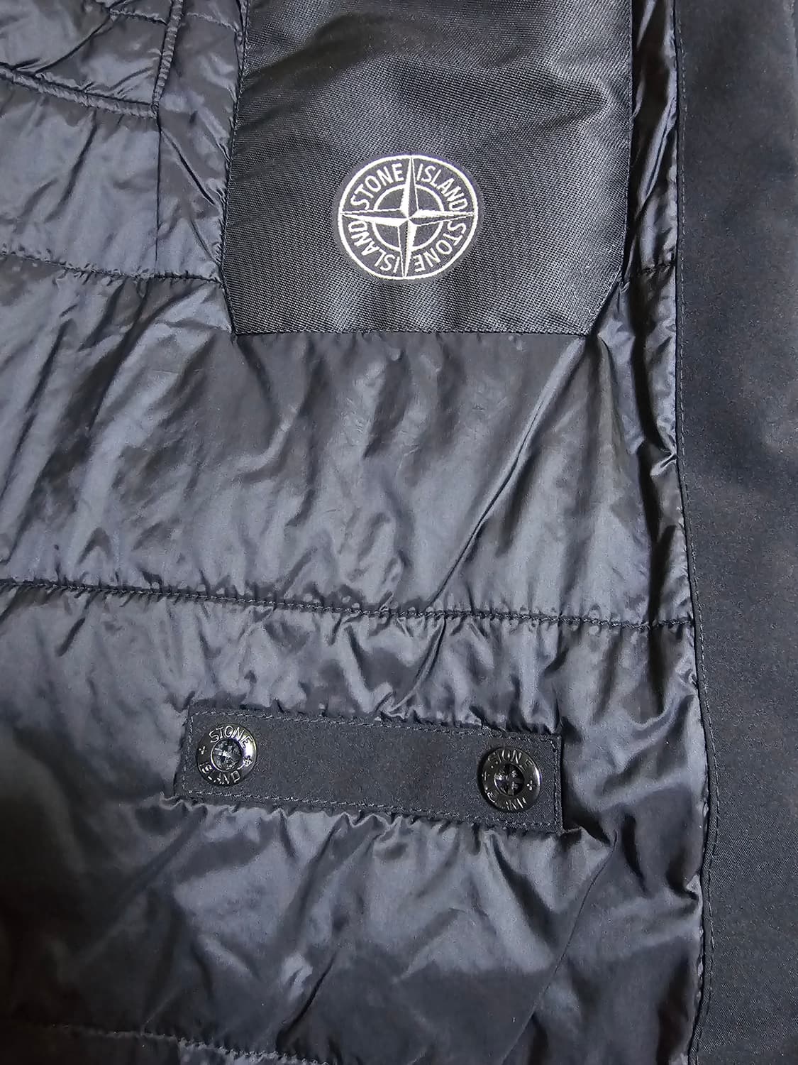 스톤아일랜드 소프트쉘 프리마로프트 자켓 상품이미지5