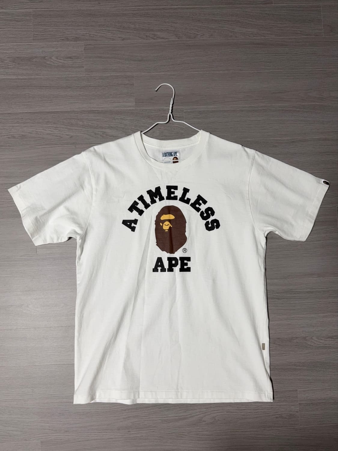Bape x JJJJound 콜라보 티셔츠 상품이미지1
