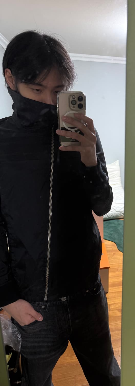 BOISONVERNI Asymmetric Nylon jacket 상품이미지3