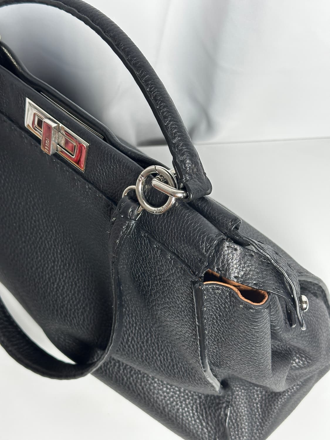 펜디 피카부 라지 토트백 (블랙) 상품이미지3