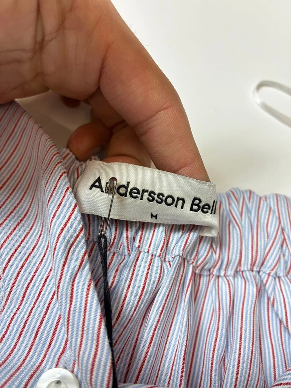 앤더슨벨 오프숄더 스트라이프 벌룬 블라우스 PN8949 상품이미지6