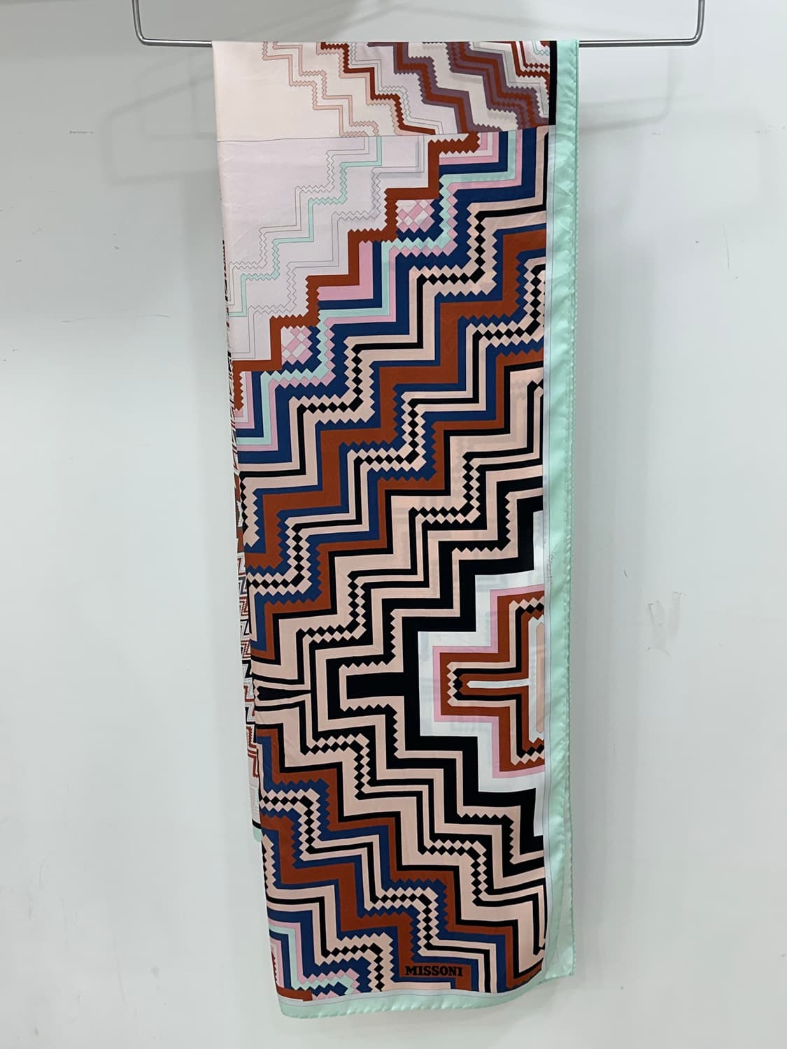 미소니 실크 머플러 상품이미지2