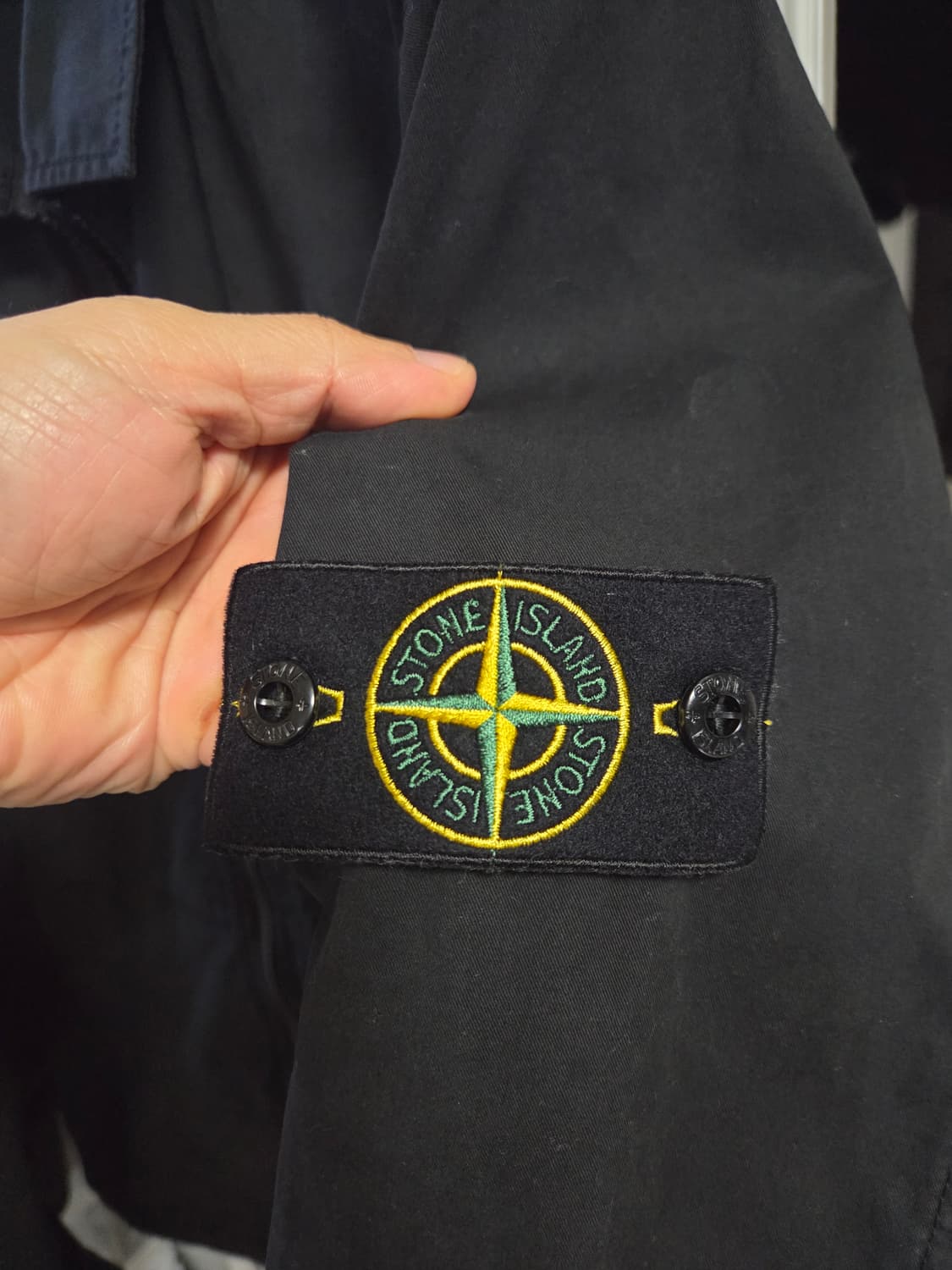 ​[24SS] 스톤아일랜드 올드이펙트 오버셔츠 블랙 M 상품이미지4